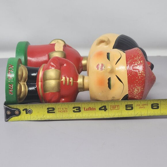 Vintage Magnetic Kissing Couple Figurines Hand-Painted‎ Retro Bobble Head - Picture 10 of 10